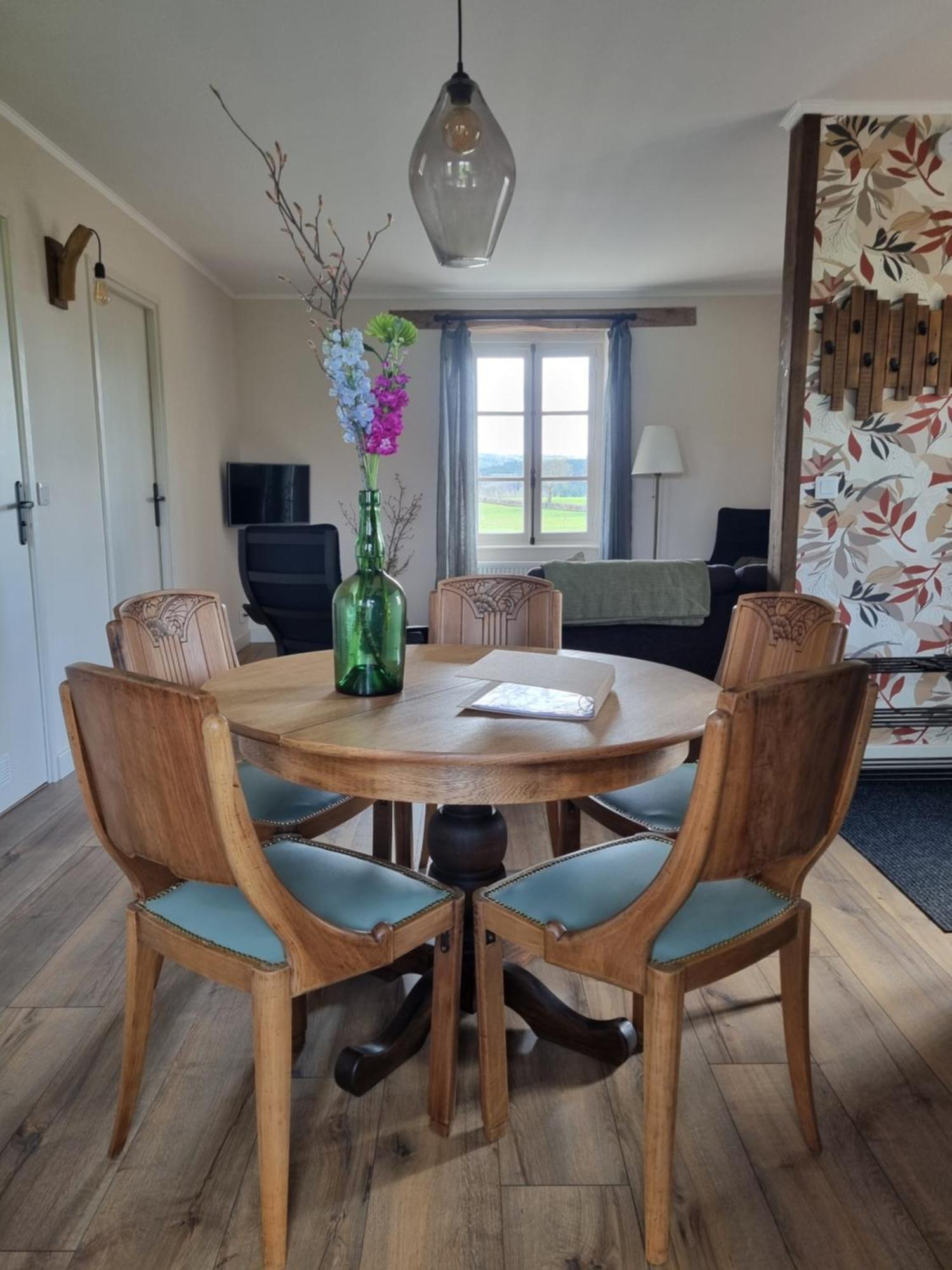 Le Montaurier Appartement Combrailles Buitenkant foto